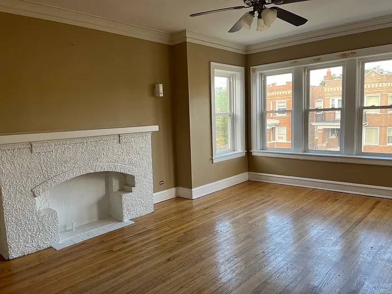 Building Photo - 1022 N Menard Ave