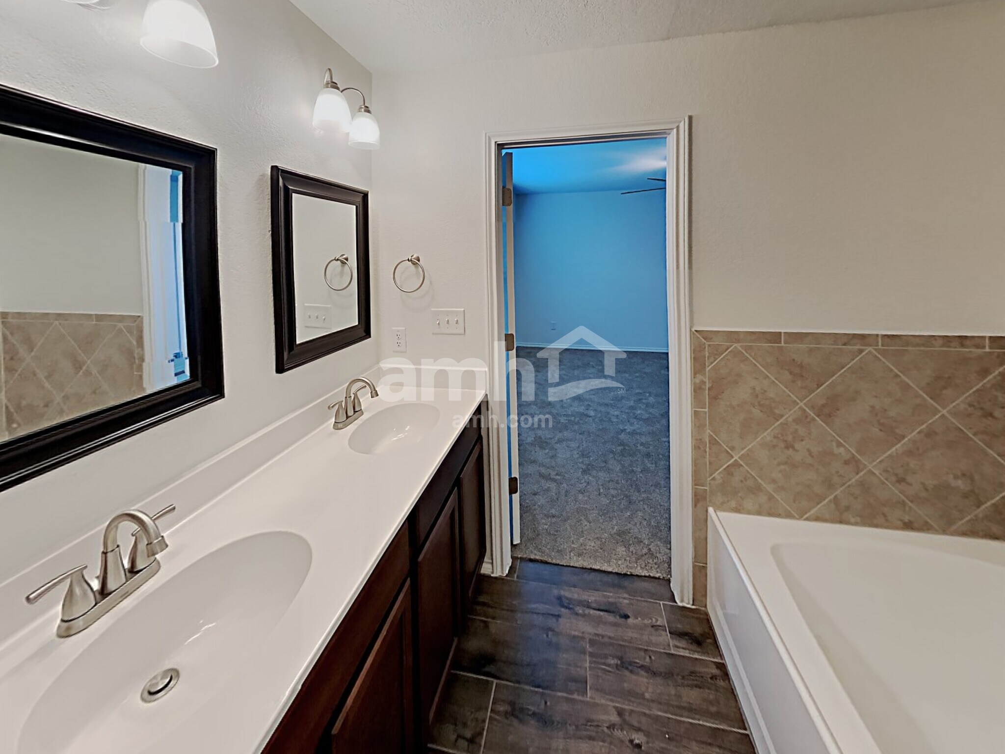 Building Photo - 213 Texas Thistle