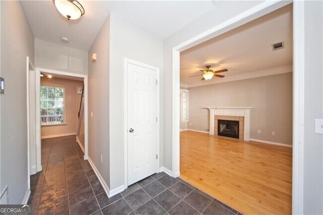 Building Photo - 1170 Rhyne Chase