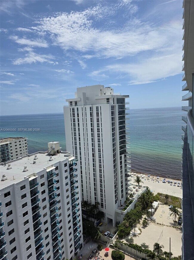 Building Photo - 4111 S Ocean Dr
