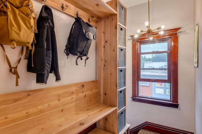 Building Photo - 3501 Cedar Ave S