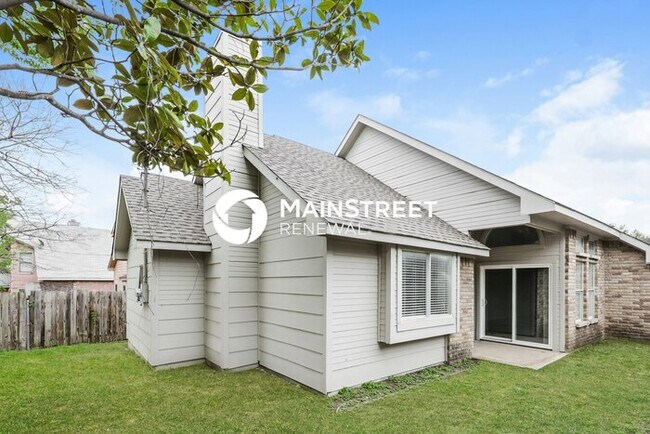 Building Photo - 3 Bedroom Pet-Friendly Home in Cedar Hill, TX with Main Street Renewal