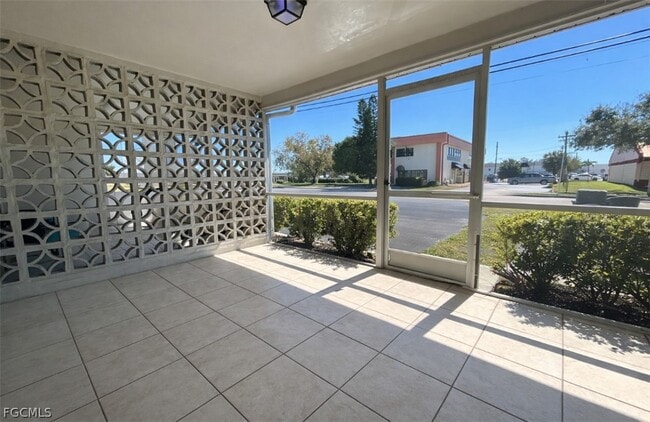 Building Photo - 1107 SE 46th Ln