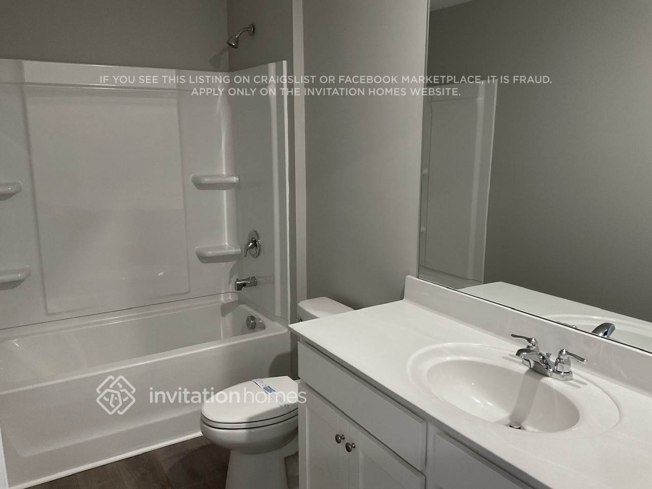 Building Photo - 516 Almere Dr