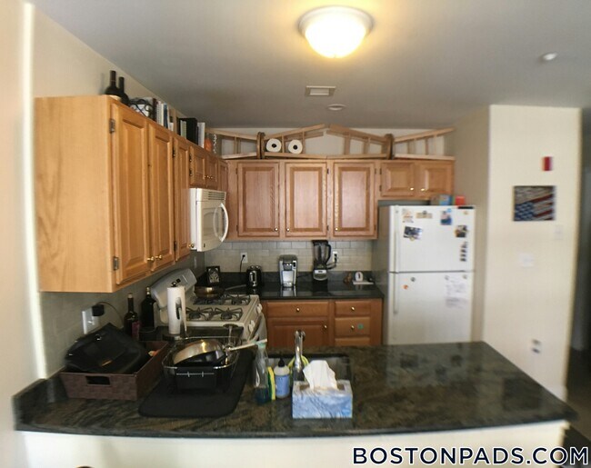 Building Photo - 90 Westland Ave
