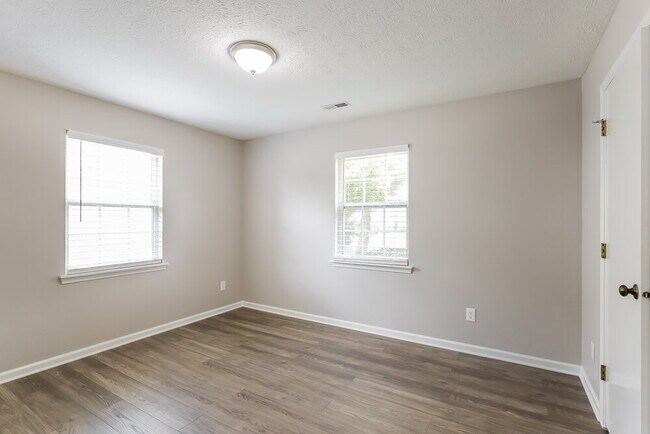 Building Photo - 329 Bear Story Blvd