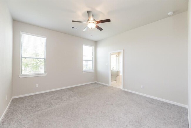 Building Photo - 11006 Bexley Vlg Ct