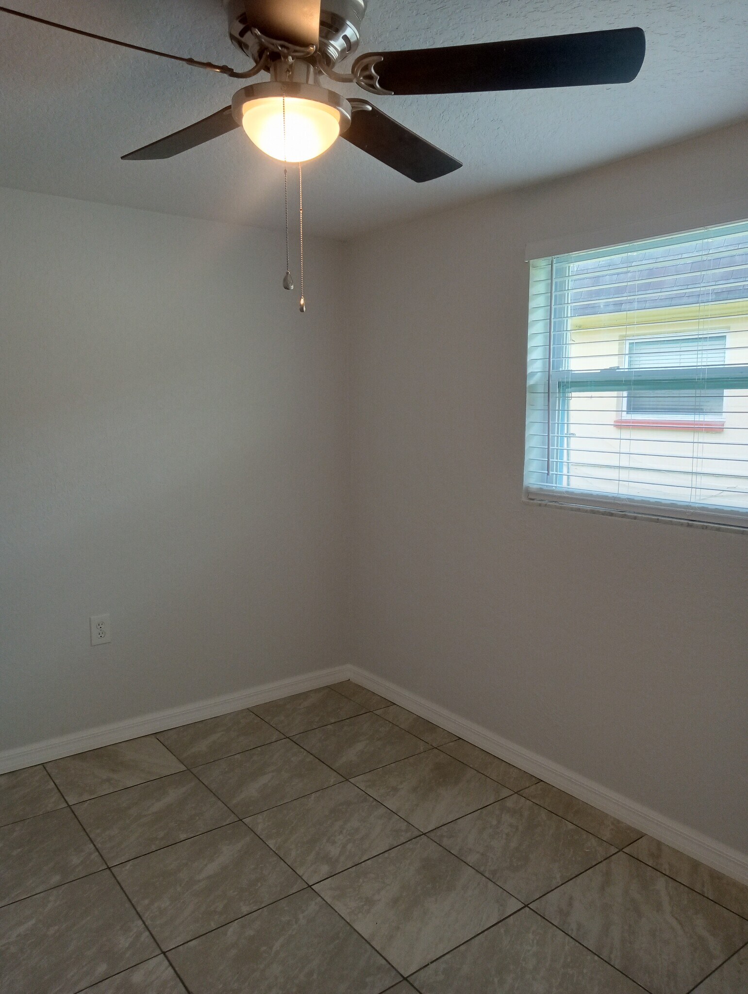 Building Photo - 5026 Canner St