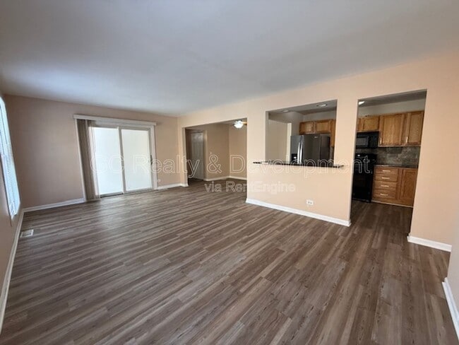 Building Photo - 1770 Bristol Walk