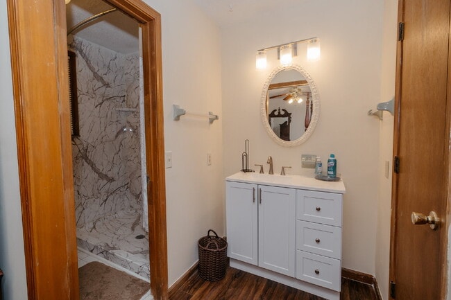 Building Photo - Fully Furnished Charleston Rental Near Folly Beach – Utilities Included | $3,600/Month