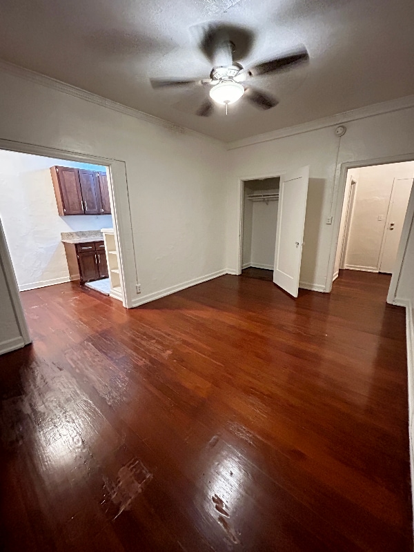 Primary Photo - 1523 N McCadden Pl