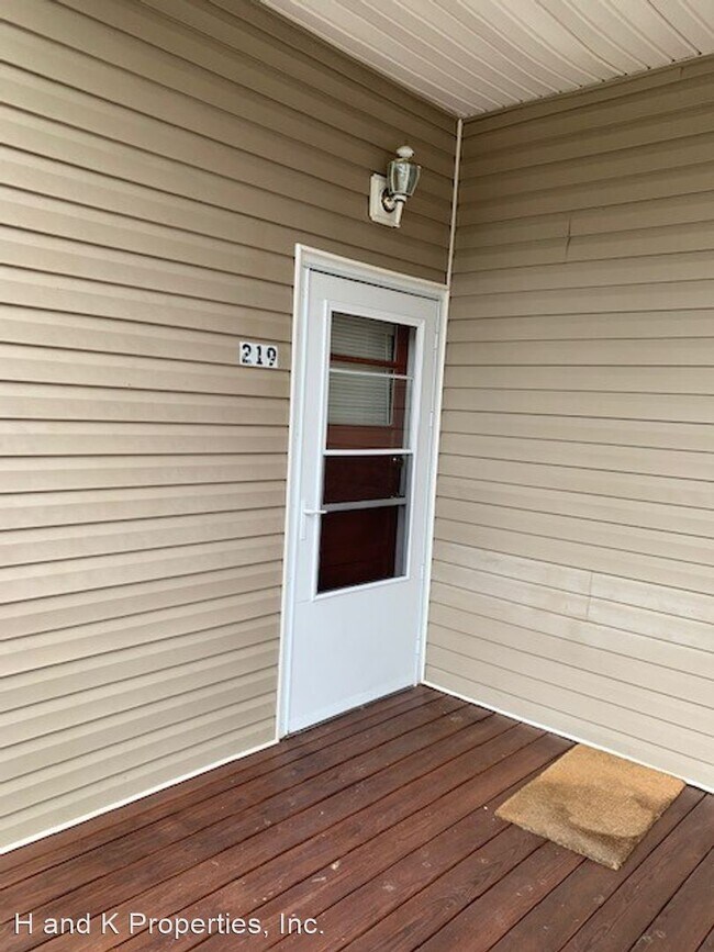 Building Photo - 2 br, 1 bath House - 219 Blue Ridge Trail