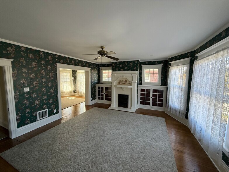 Living room - 10 Rockledge Rd