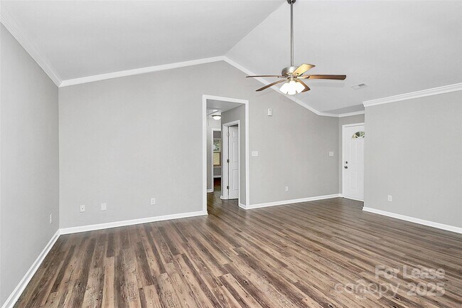 Building Photo - 1540 Nichole Ln