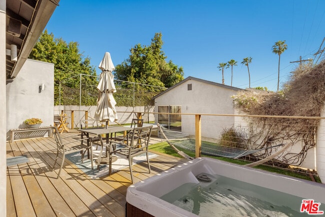 Building Photo - 12312 Charnock Rd