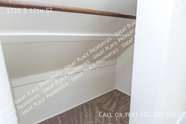 Building Photo - 1116 S 17th St