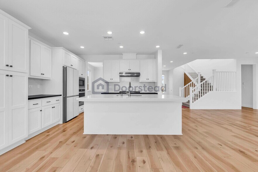 Building Photo - 16819 Karsen Ln