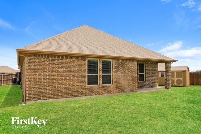 Building Photo - 105 Gentle Cir Way