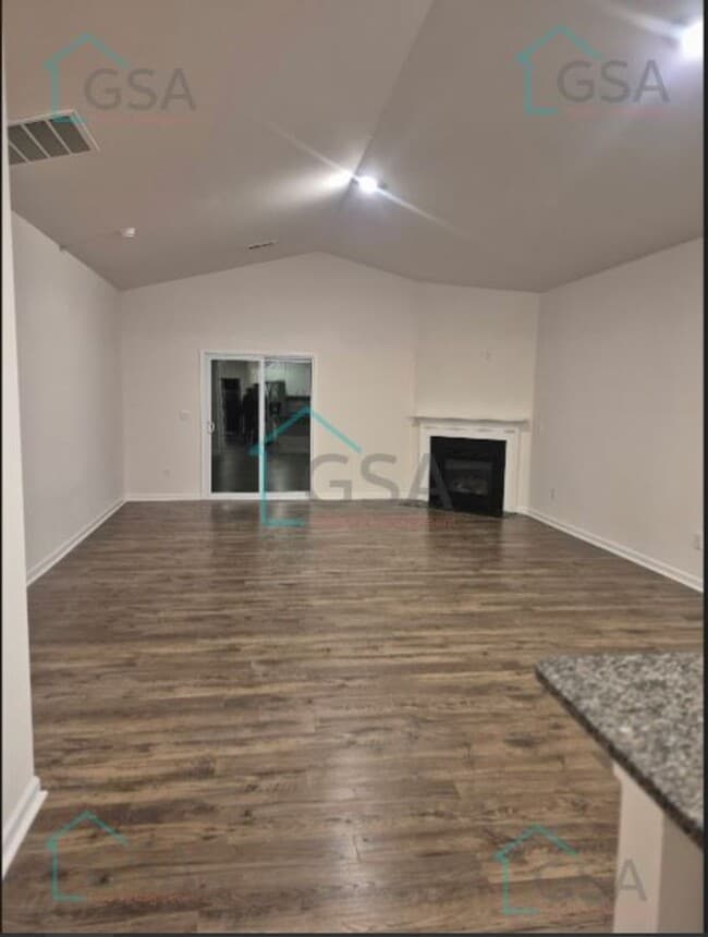 Building Photo - 3 Bedroom 2 Bathroom Greer SC