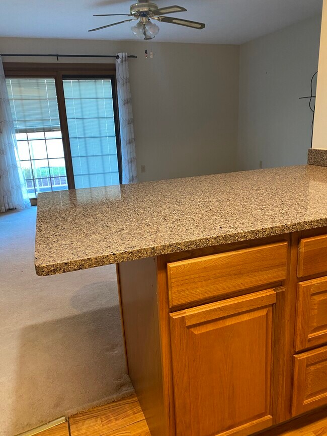 Building Photo - 602 Clubhouse Dr