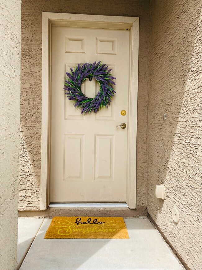 Building Photo - 8074 W Beck Ln