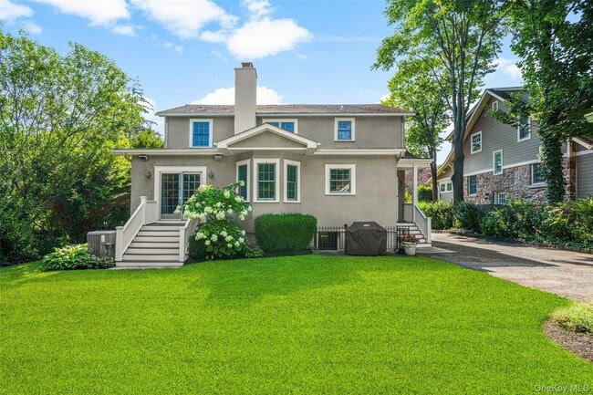 Building Photo - 6 Summit Ave