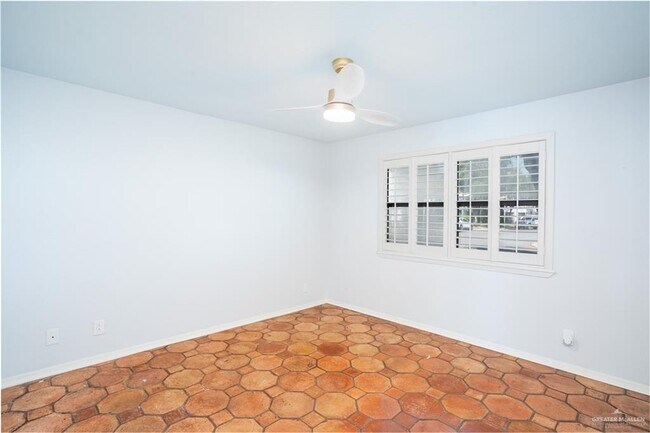 Building Photo - 24 Shasta Ave