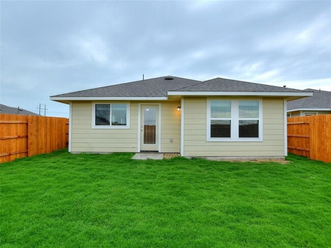 Building Photo - 210 Trailside Ln