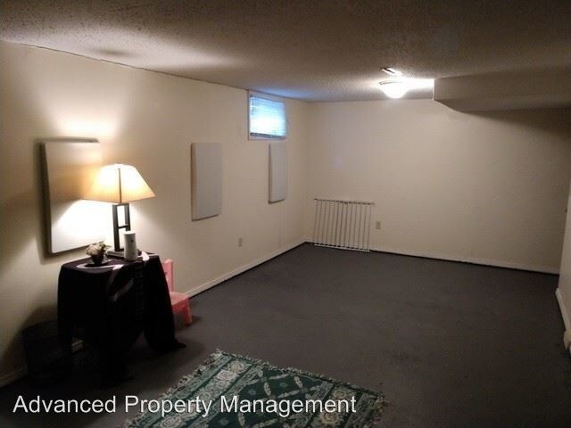 Building Photo - 5 br, 2 bath House - 1944 Hayes Drive