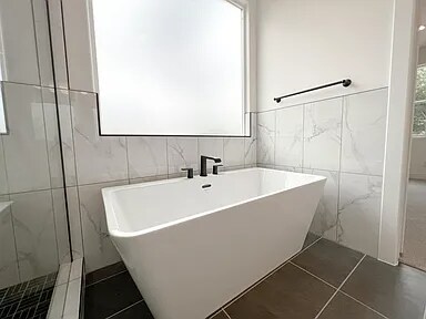 Building Photo - 366 Forty