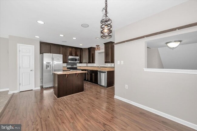 Building Photo - 7 New Gate Ct