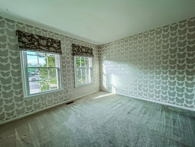 Building Photo - Magnificent 5 Bed 3 Bath Colonial Home Sitting On Massive Lot In Sought After Cabels Mills