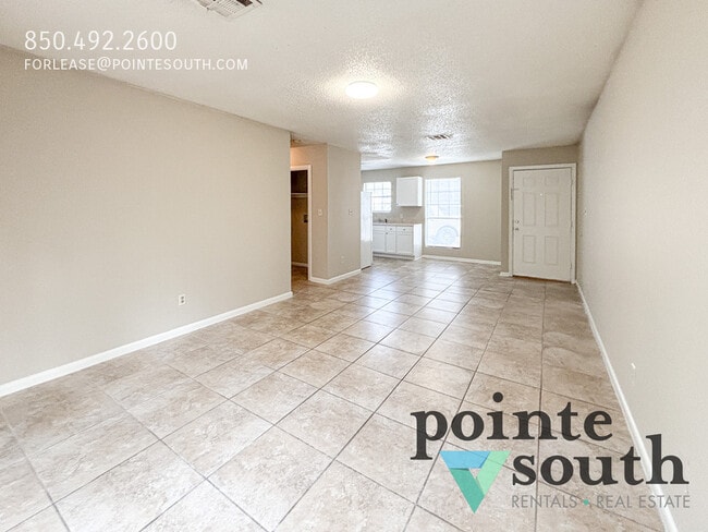 Building Photo - 6415 Schoel Ln