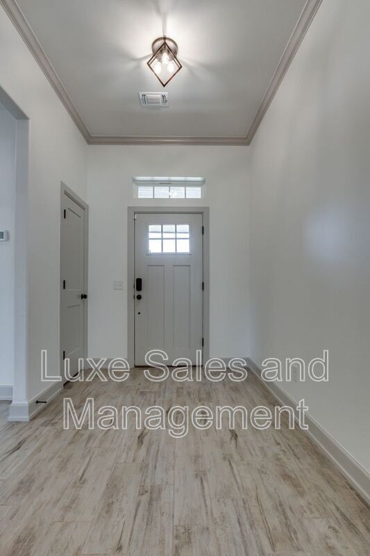 Building Photo - 6133 Frankie Lynn Ln
