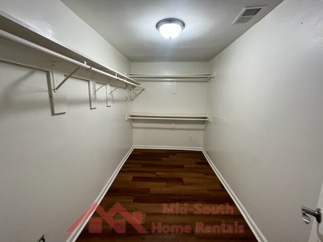 Building Photo - 858 Eyers Rd