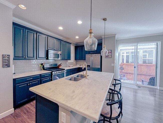 Building Photo - 8056 E 53rd Dr