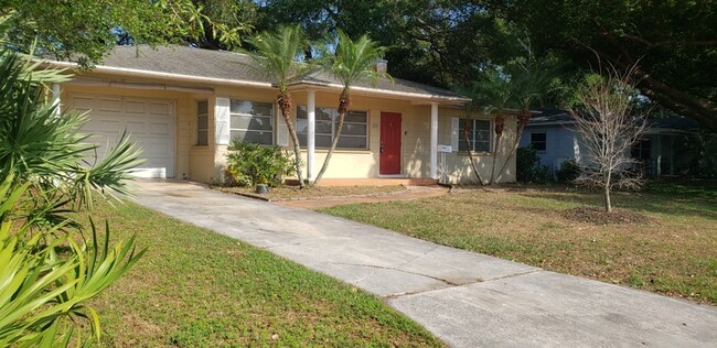 Primary Photo - 3201 54th St N