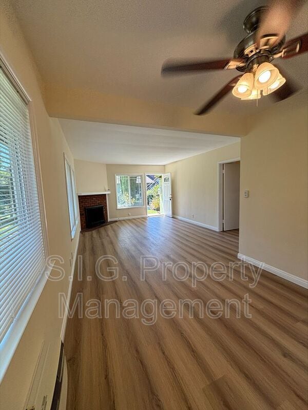 Building Photo - 3639 Valihi Way