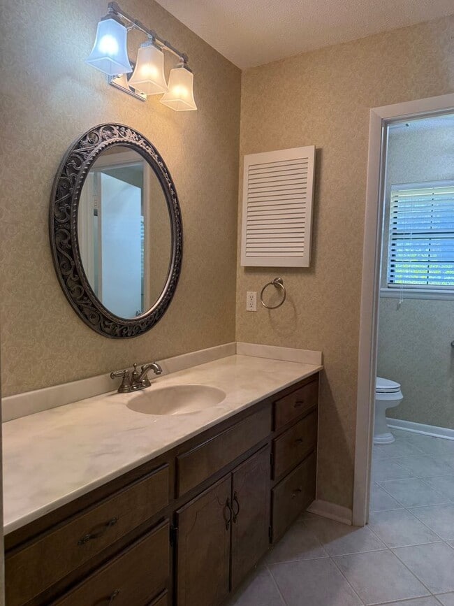 Building Photo - 133 River Ridge Rd