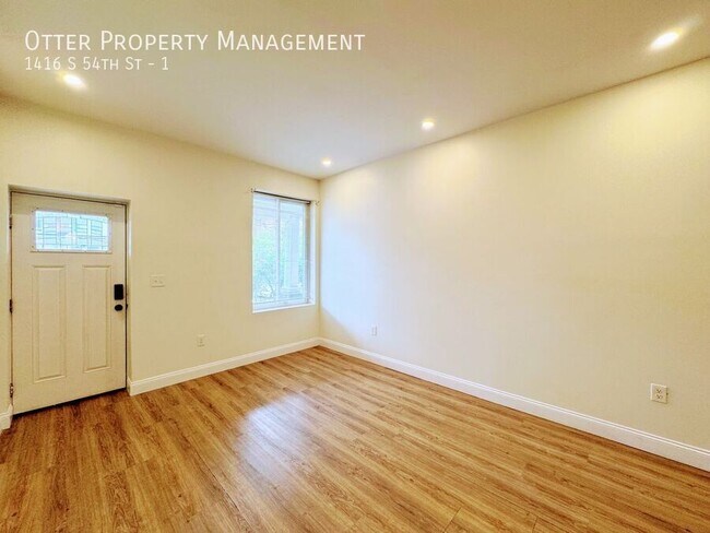 Building Photo - 1416 S 54th St