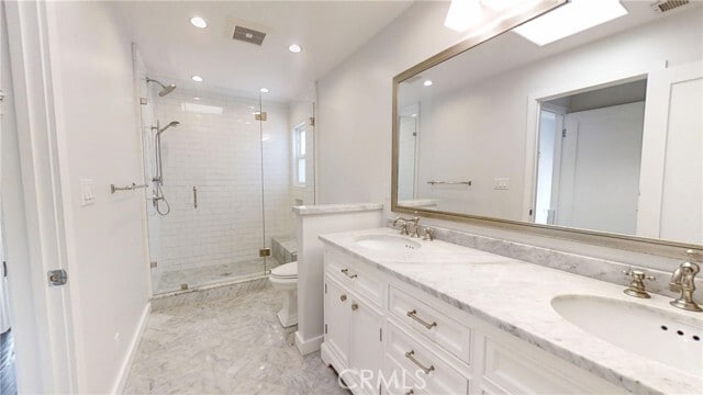 Building Photo - 509 N Dianthus St