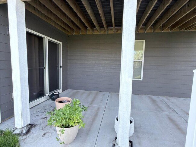 Building Photo - 4809 Stable View Dr