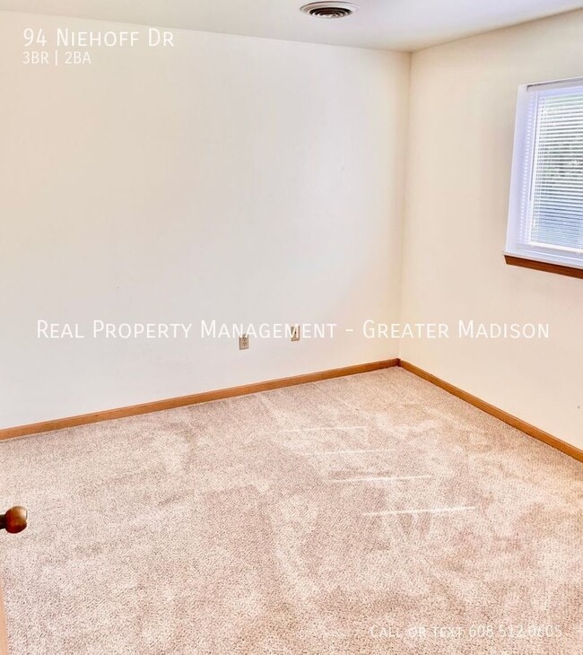 Building Photo - 94 Niehoff Dr