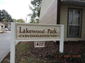 Building Photo - Lakewood Park Condominuims