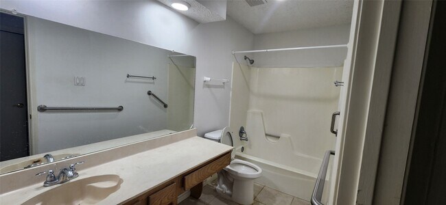 Building Photo - 12838 Ashford Knoll Dr