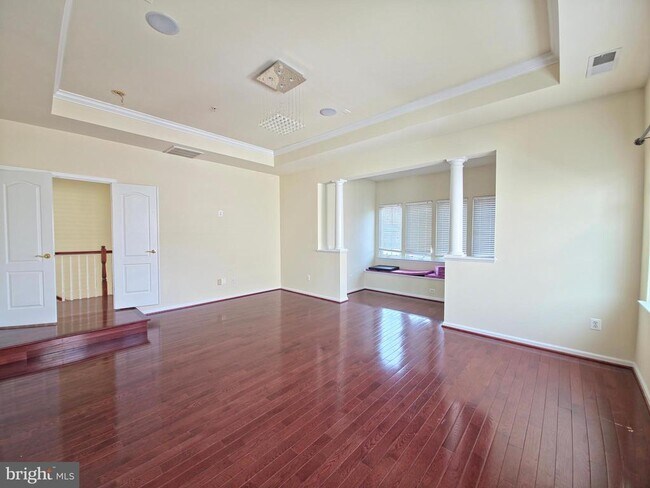 Building Photo - 7108 Sudley Ave