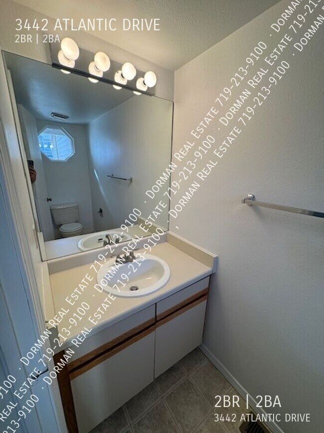 Building Photo - 3442 Atlantic Dr