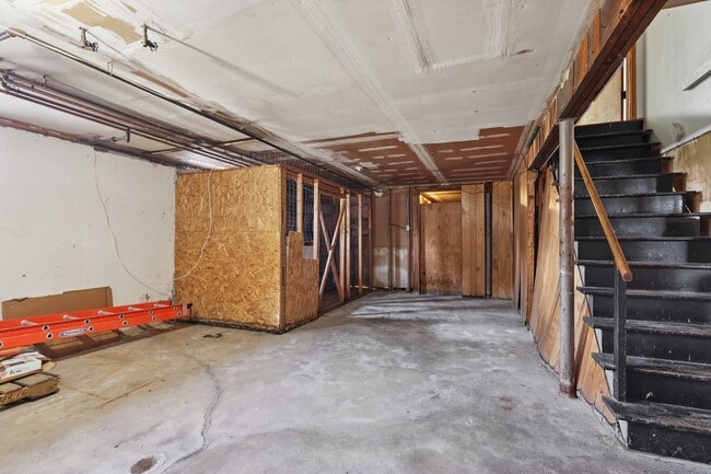 Building Photo - 37 Cumberland Dr