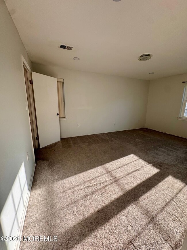 Building Photo - 1202 Green Hollow Dr