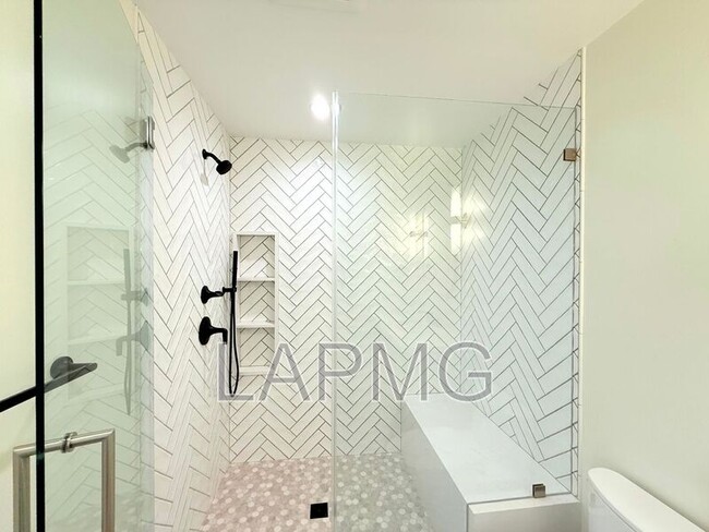 Building Photo - 4762 Charters Ave